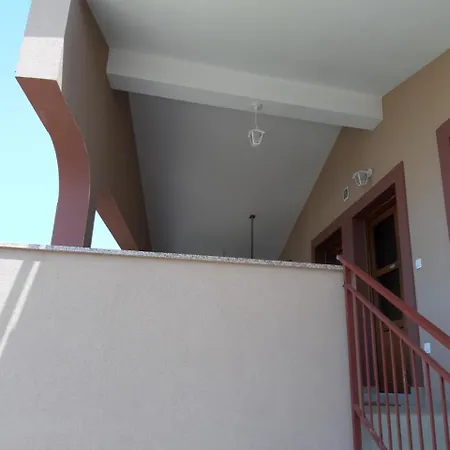 Nena Apartment *